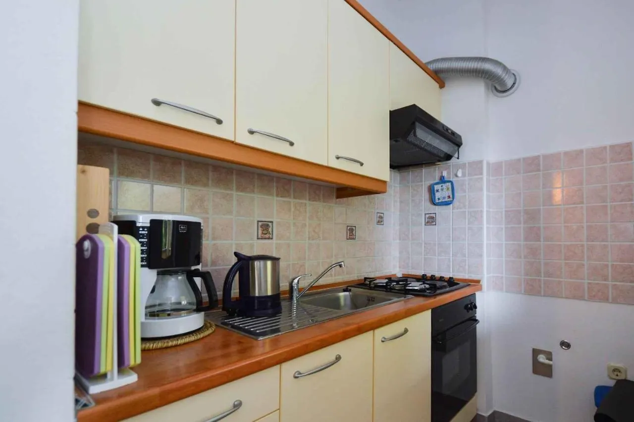 Apartment In Banjole/Istrien 17491 Croatia